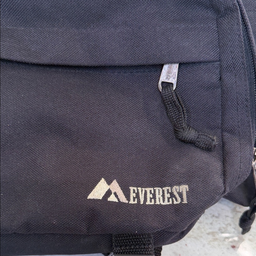 Everest Hiking Bag View 2